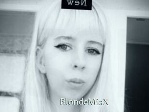 BlondeMiaX