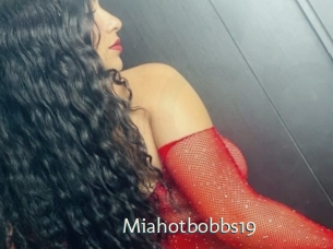 Miahotbobbs19