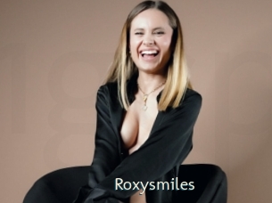 Roxysmiles